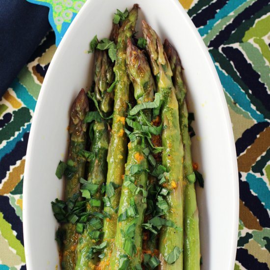 Asparagus with orange and mint