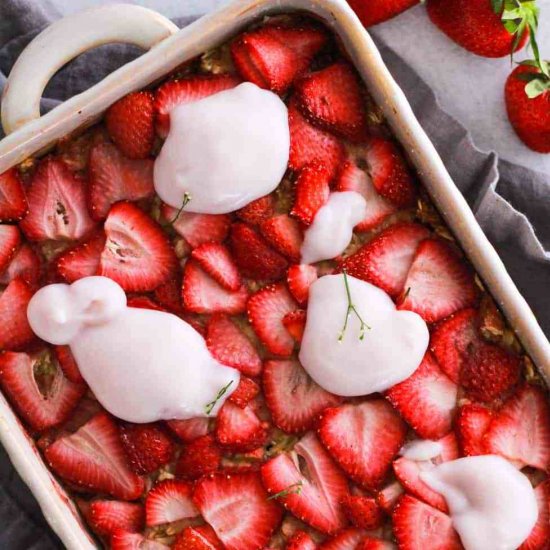 Strawberry Banana Baked Oatmeal