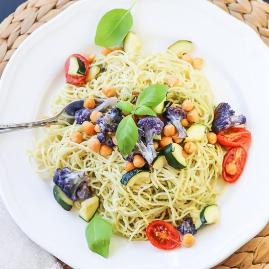 Pesto (Vegan) Pasta n’ Veggies