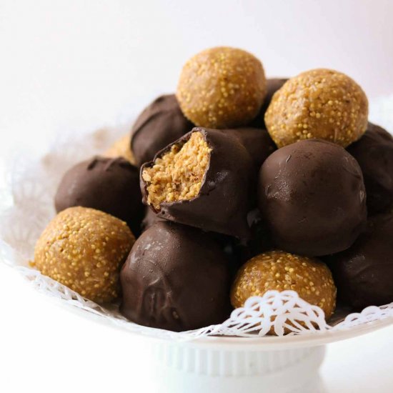 Crunchy Peanut Butter Millet Balls