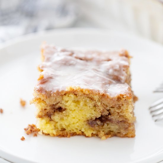 Honey Bun Cake